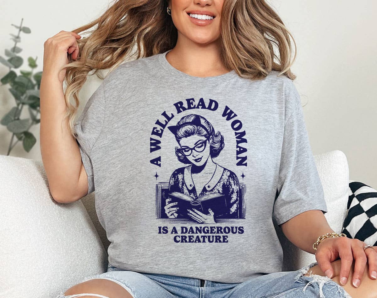 A Well Read Women - Retro Bookish Reading T-Shirt