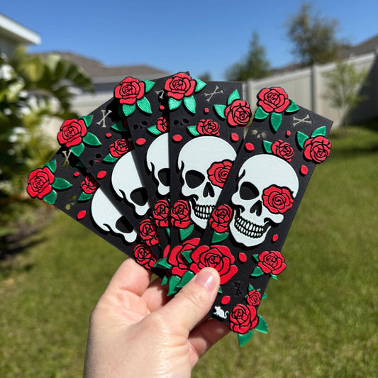 Skull & Roses Bookmook | Dark Romance | Bookish | Fantasy