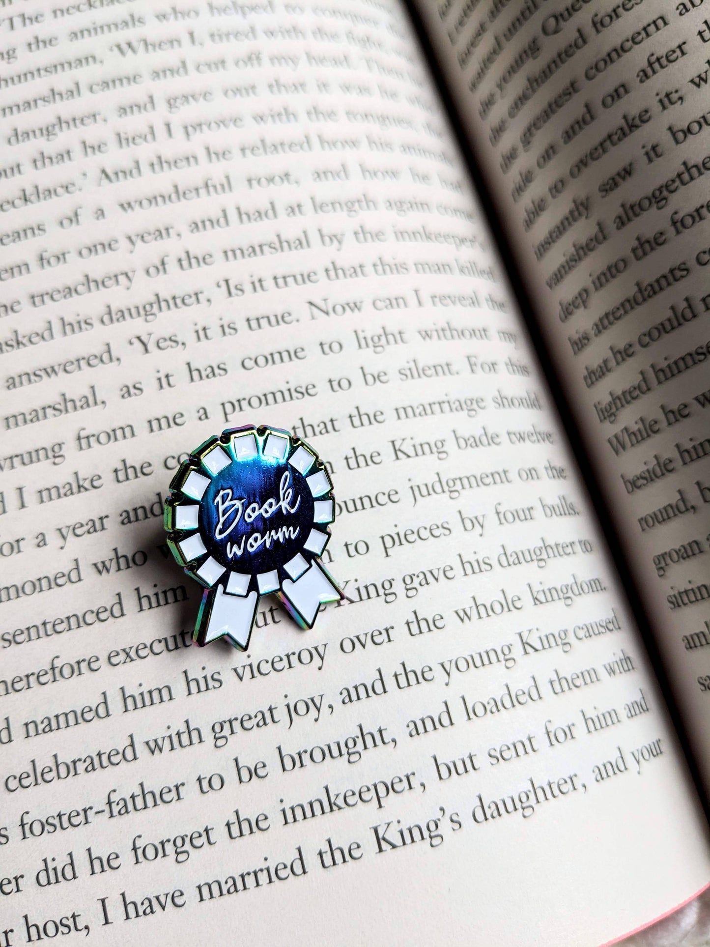 Book worm rosette hard Enamel pin (rainbow and white edition)