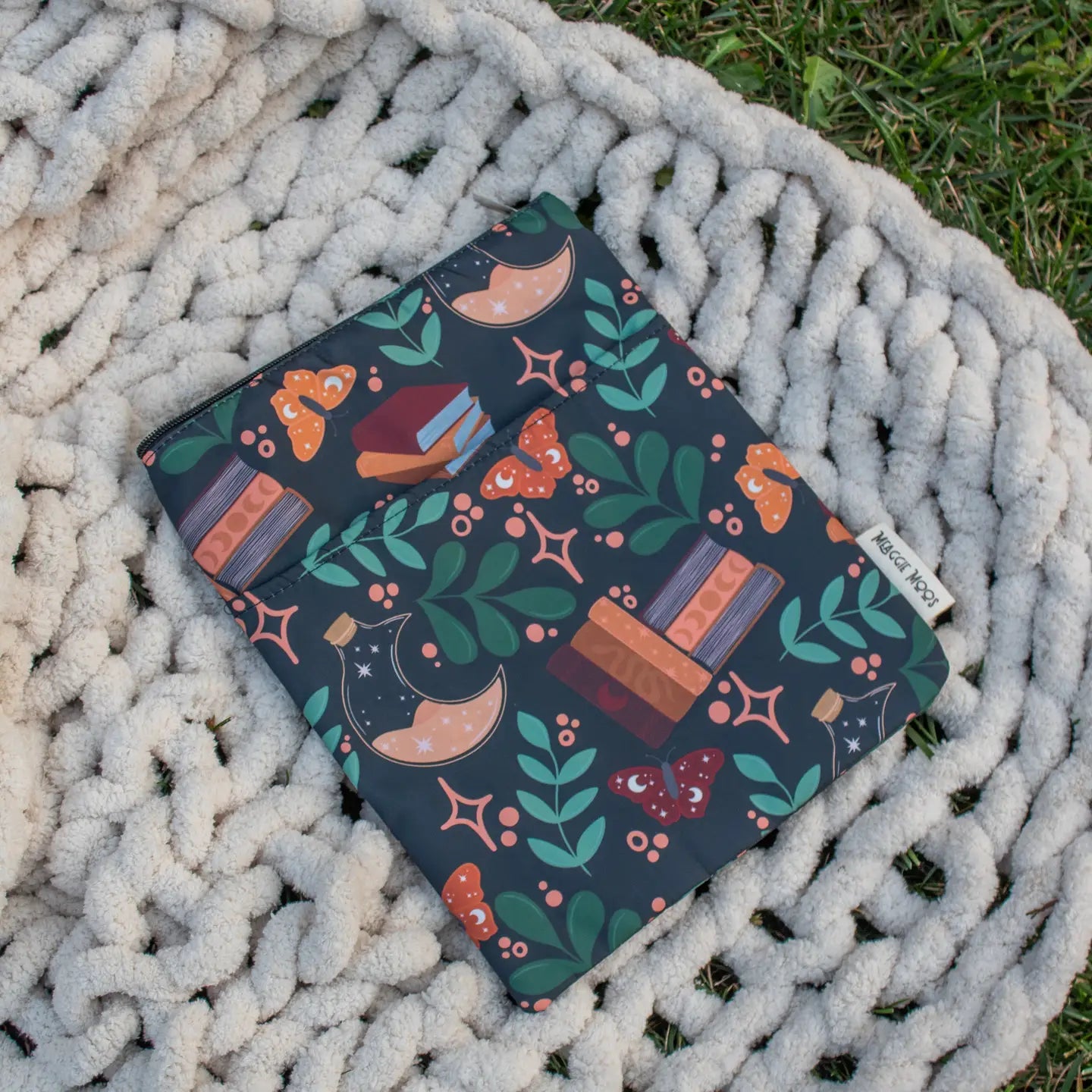 Kindle / Tablet Sleeve | Burgundy Books