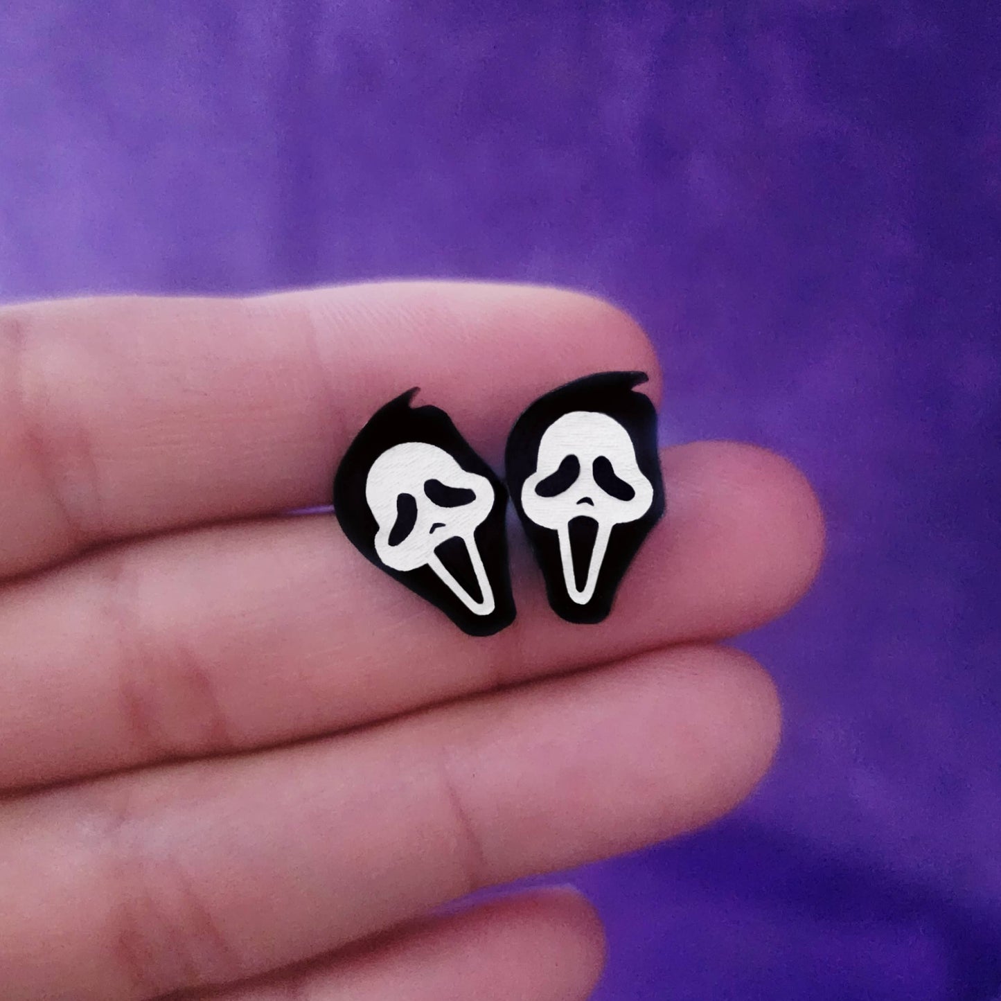 SCREAM MASK STUD EARRINGS
